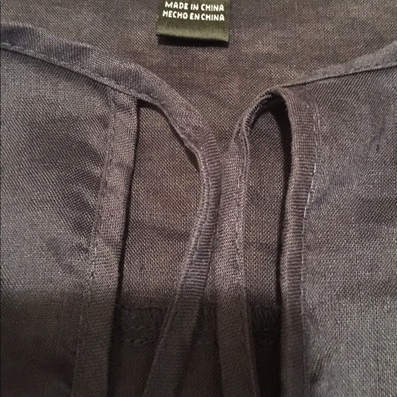 ”NWOT” August Silk Top - Picture 3 of 3